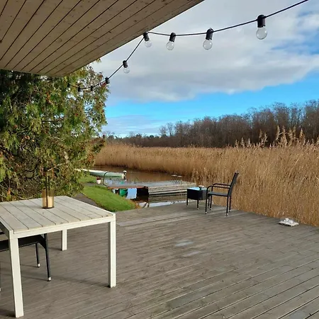 Pensión Haermati Puhkemaja- Riverside Nasva (Saare)