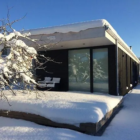 Pensión Haermati Puhkemaja- Riverside Nasva (Saare)