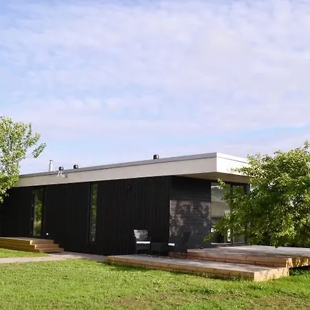 Haermati Puhkemaja- Riverside Pensión Nasva (Saare)