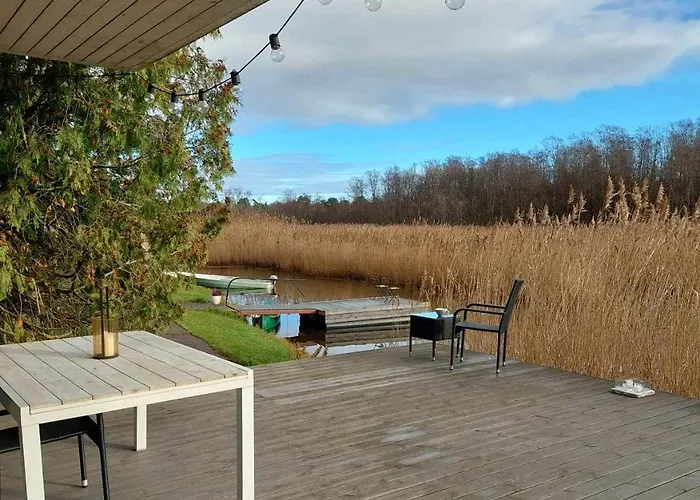 Pensjonat Haermati Puhkemaja- Riverside Nasva (Saare)