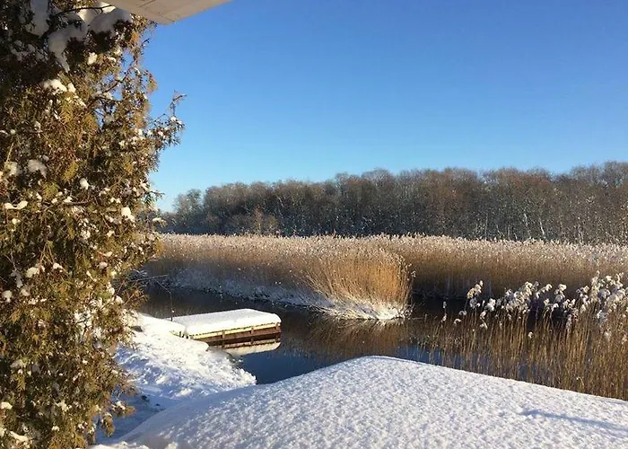Haermati Puhkemaja- Riverside Nasva (Saare)