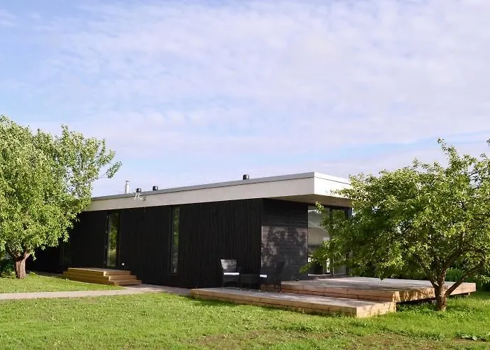 Haermati Puhkemaja- Riverside Pensjonat Nasva (Saare)